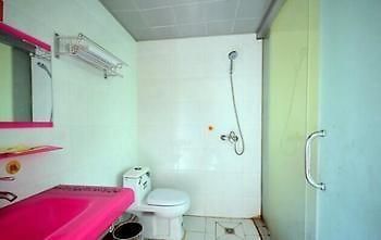 Wuhan Minghang Guesthouse Екстер'єр фото